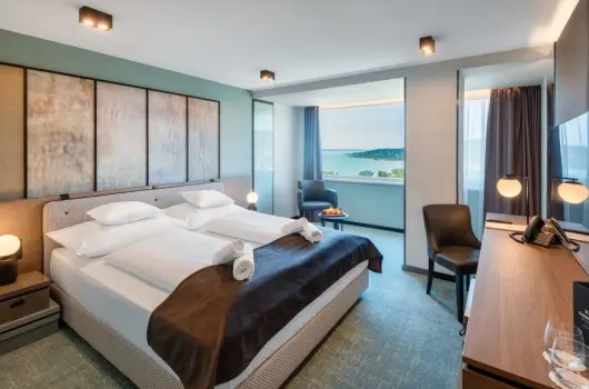 Hunguest Hotel B�l Resort, Balatonalm�di, Si�fok - 11 km