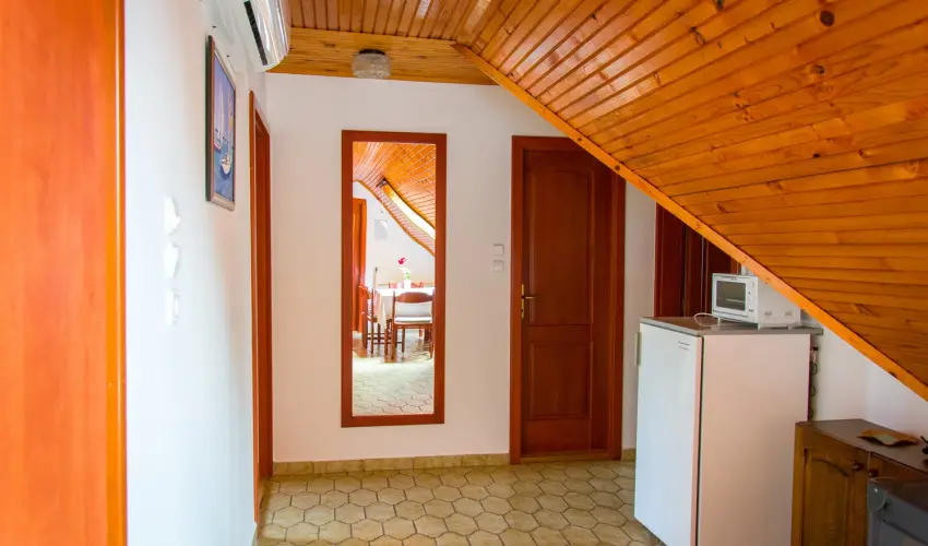 Huszr Vendghz rvnyes