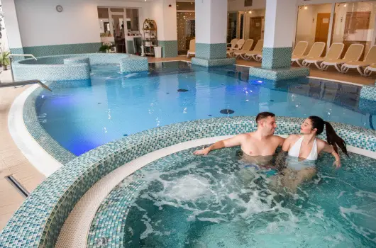 Kt Korona Konferencia & Wellness Hotel, Balatonszrsz, Sifok - 22 km