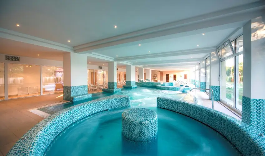 Kt Korona Konferencia & Wellness Hotel Balatonszrsz