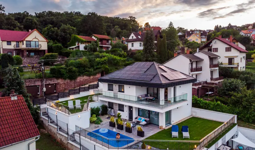 Lake Spirit Boutique Apartments Balatonalm�di