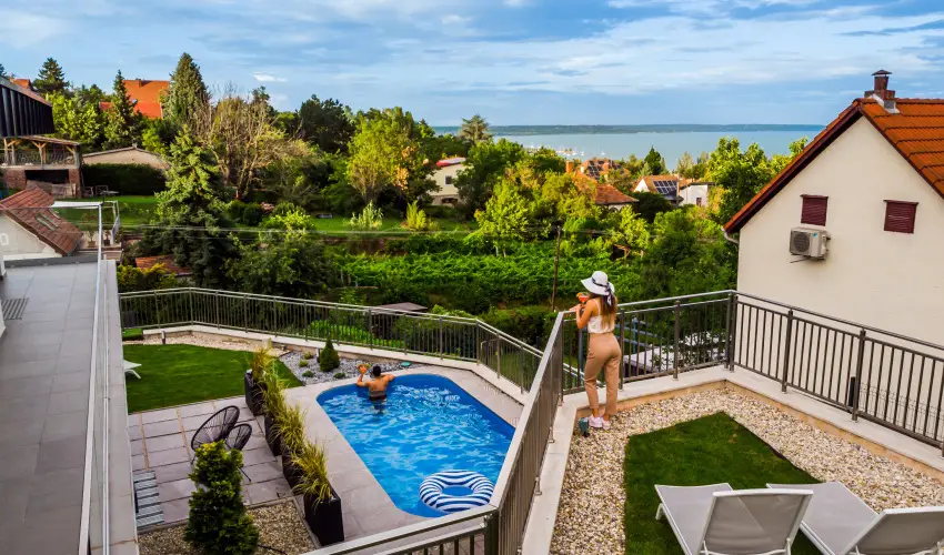 Lake Spirit Boutique Apartments Balatonalm�di
