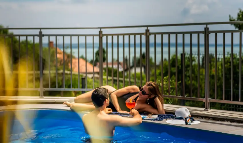 Lake Spirit Boutique Apartments Balatonalm�di