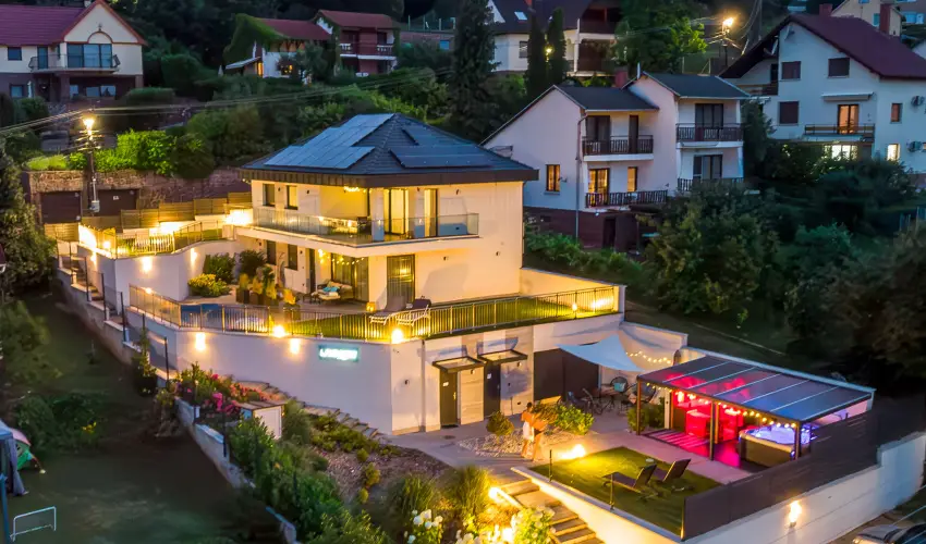 Lake Spirit Boutique Apartments Balatonalm�di