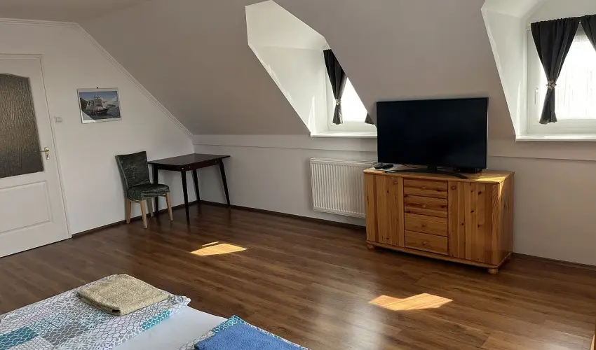 M�rk�i Vend�gh�z - kapu a Bakonyra M�rk�