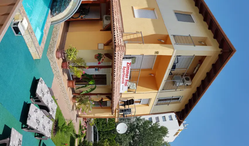 Napsug�r Resort Si�fok