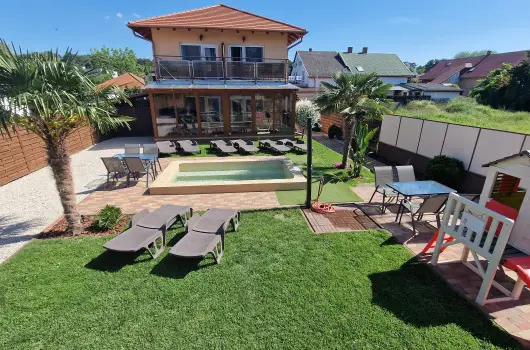 Napsug�r Villa B, Si�fok