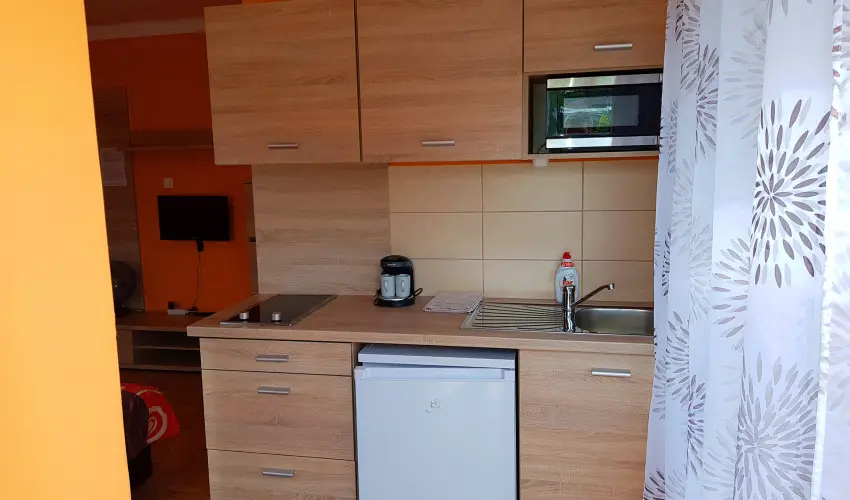 Napsug�r Villa A Si�fok