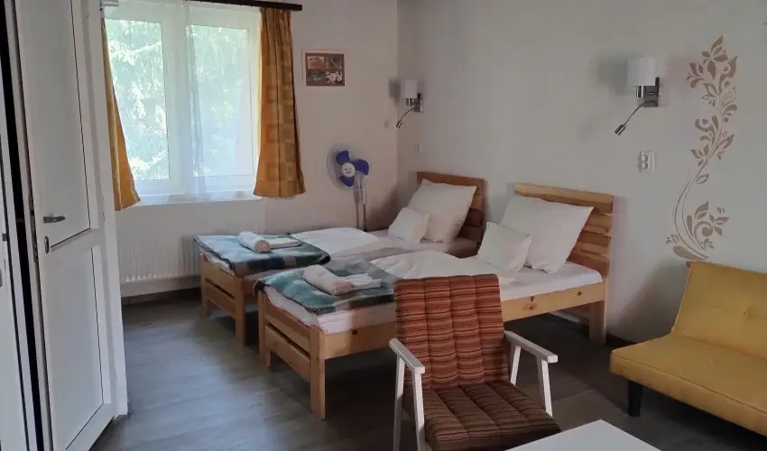 Parti S�t�ny Vend�gh�z Balatonkenese