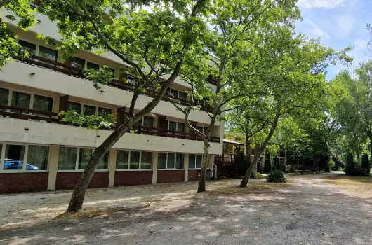 PSZ Hotel Beach F�ldv�r, Balatonf�ldv�r, Si�fok - 17 km