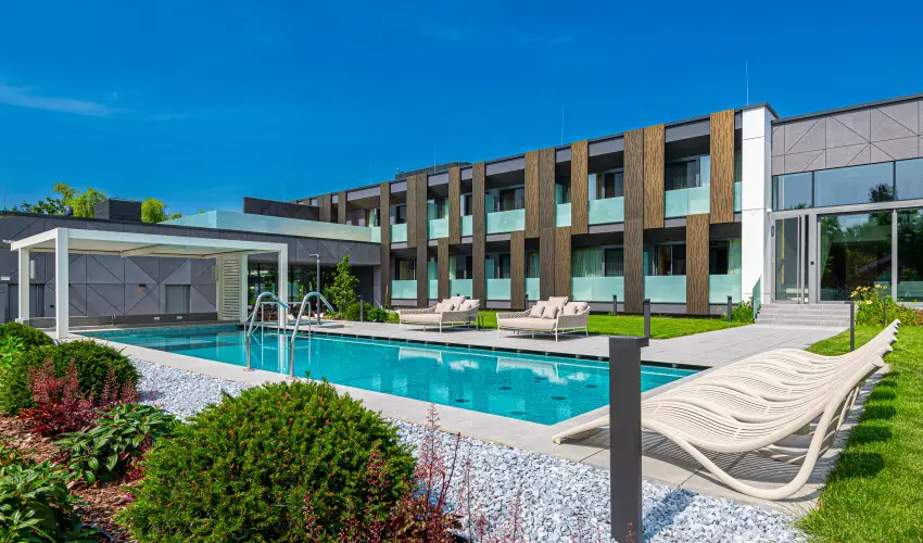 REED Luxury Hotel & Bistro Sifok