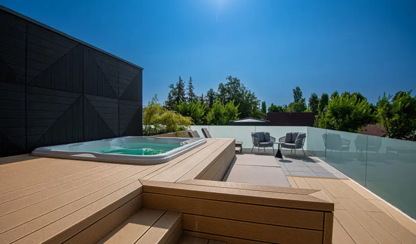 REED Luxury Hotel & Bistro Sifok