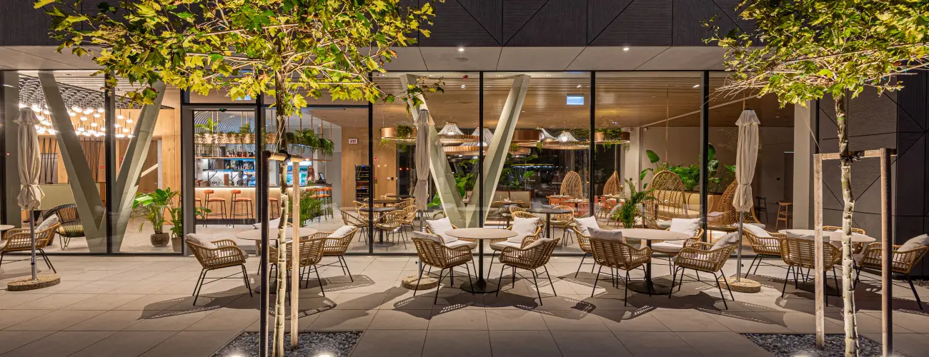 REED Luxury Hotel & Bistro Sifok - Reed lmnyek reggelivel, korai foglalssal (min. 2 j)