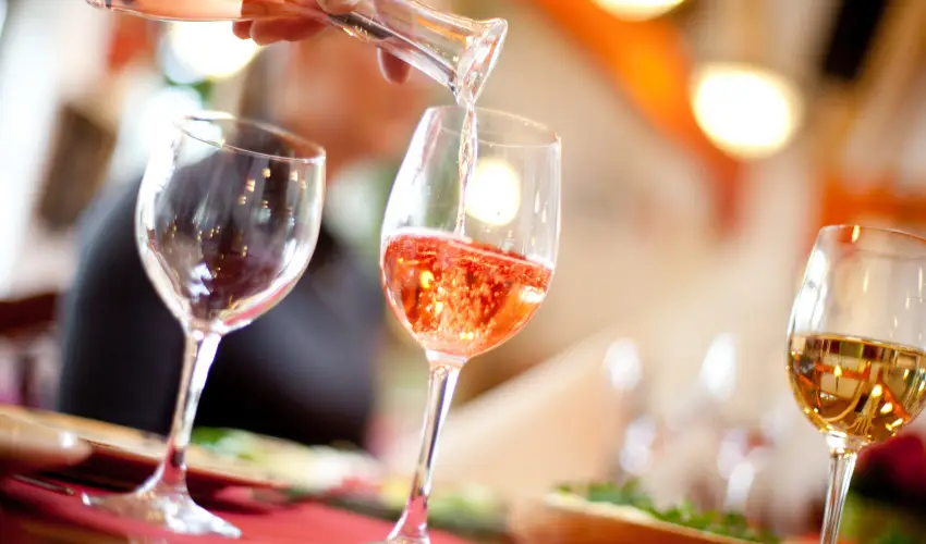 Somogy Kertje dlfalu s tterem Bonnya