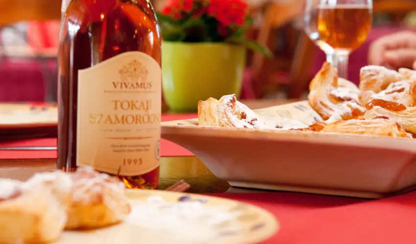 Somogy Kertje dlfalu s tterem Bonnya