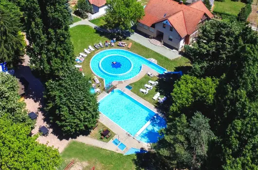 Wellness Hotel Szindb�d, Balatonszemes, Si�fok - 27 km