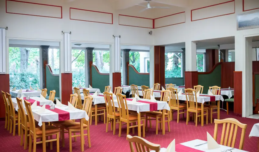 Wellness Hotel Szindbd  Balatonszemes