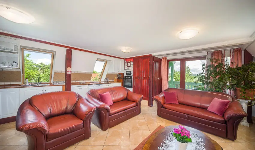 Tams Apartman Balatonfldvr