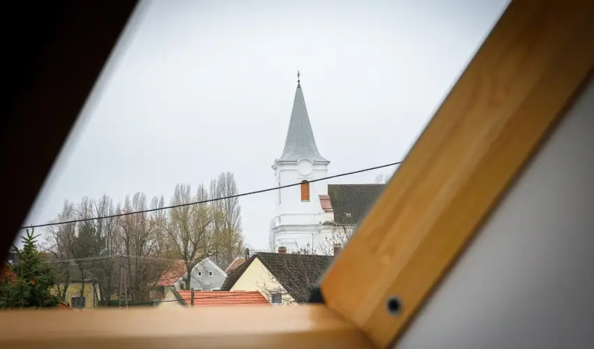 Tulipn Vendghz rvnyes