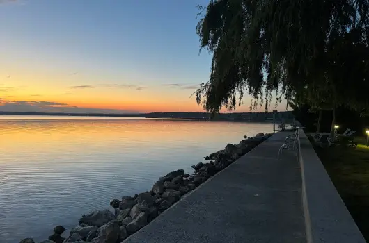 Vil�gos Hotel, Balatonvil�gos, Si�fok - 10 km