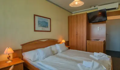 Vil�gos Hotel Balatonvil�gos