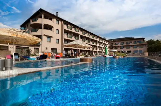 Hotel Wellamarin, Zamrdi, Sifok - 12 km